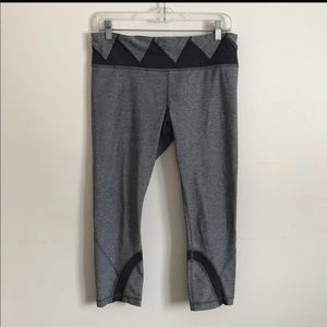 Lululemon size 10 Capri leggings
